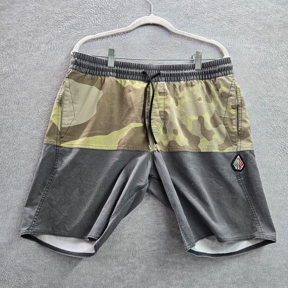 Volcom Shorts M Camouflage Camo Vibe Ripstop Logo Patch Cargo Drawstring - Picture 1 of 8